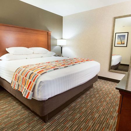 Drury Inn & Suites St. Louis Creve Coeur Exteriör bild