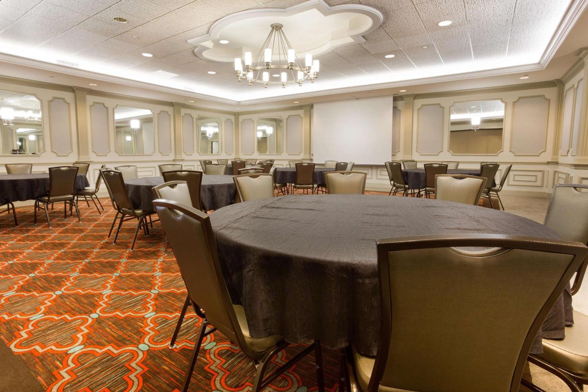Drury Inn & Suites St. Louis Creve Coeur Exteriör bild